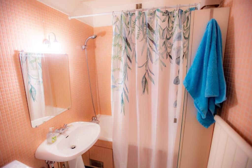 Studio With Balcony Paris Ngoại thất bức ảnh